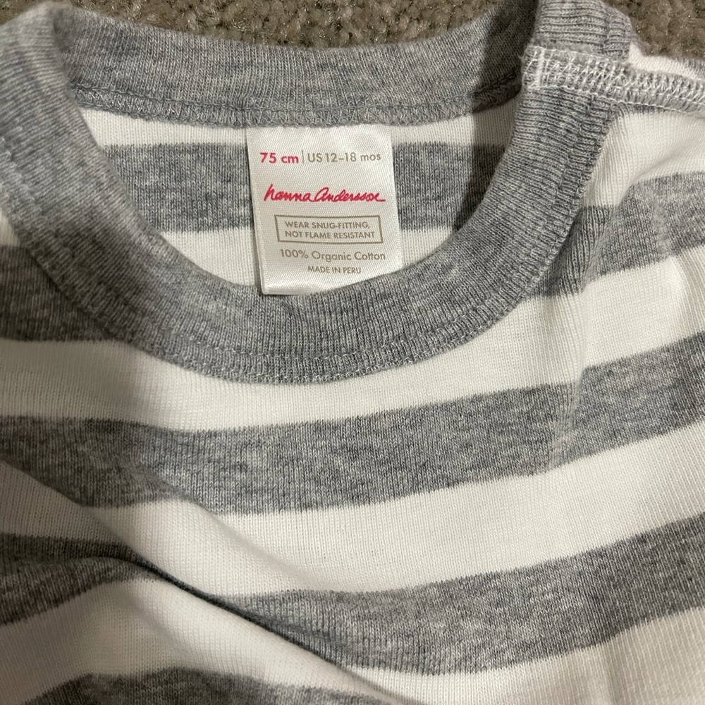 Hanna Andersson PJ Set 12-18 mo. - Picture 2 of 2